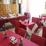 Dimora Muzio And Restaurant غالّيبولي