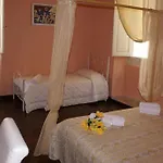 Dimora Muzio And Restaurant فندق مبيت وإفطار 3*