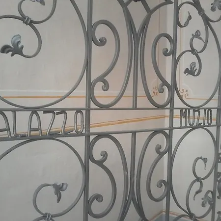 Dimora Muzio And Restaurant فندق مبيت وإفطار غالّيبولي