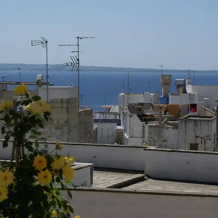 Dimora Muzio And Restaurant 2* غالّيبولي