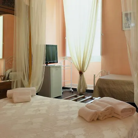 לינה וארוחת בוקר Dimora Muzio And Restaurant