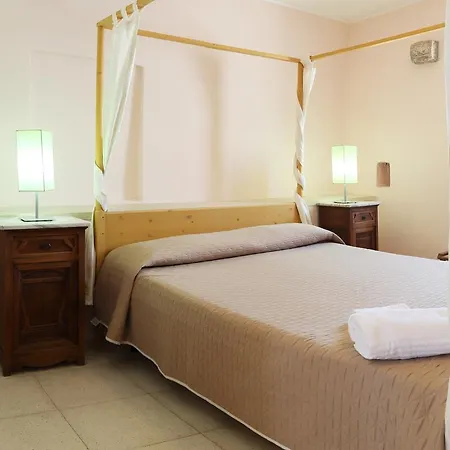 Dimora Muzio And Restaurant فندق مبيت وإفطار