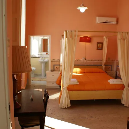 Dimora Muzio And Restaurant فندق مبيت وإفطار غالّيبولي