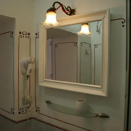 לינה וארוחת בוקר Dimora Muzio And Restaurant