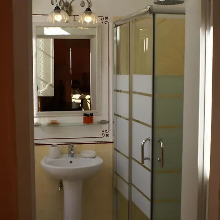 Dimora Muzio And Restaurant לינה וארוחת בוקר